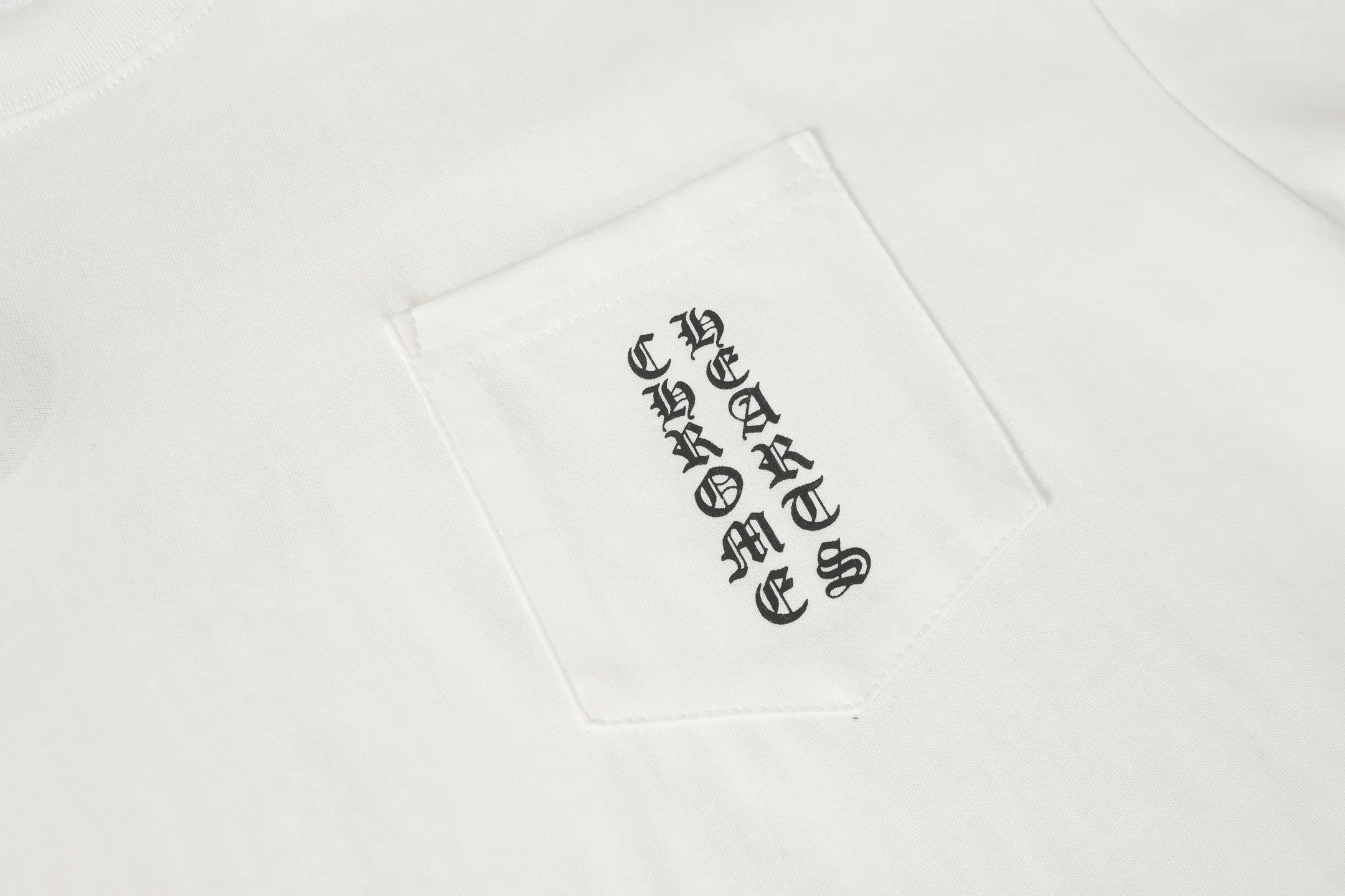 P140 -Chrome Hearts/Chrome Hearts 23ss basic Sanskrit letter printed short-sleeved T-shirt -High weight, high density and high quality. The wool is soft, delicate and skin-friendly. It feels soft and silky. It has excellent warmth and skin-friendly properties.